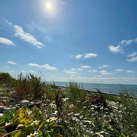 Сasa de vacaciones Traditional Kalmar House Close To The *